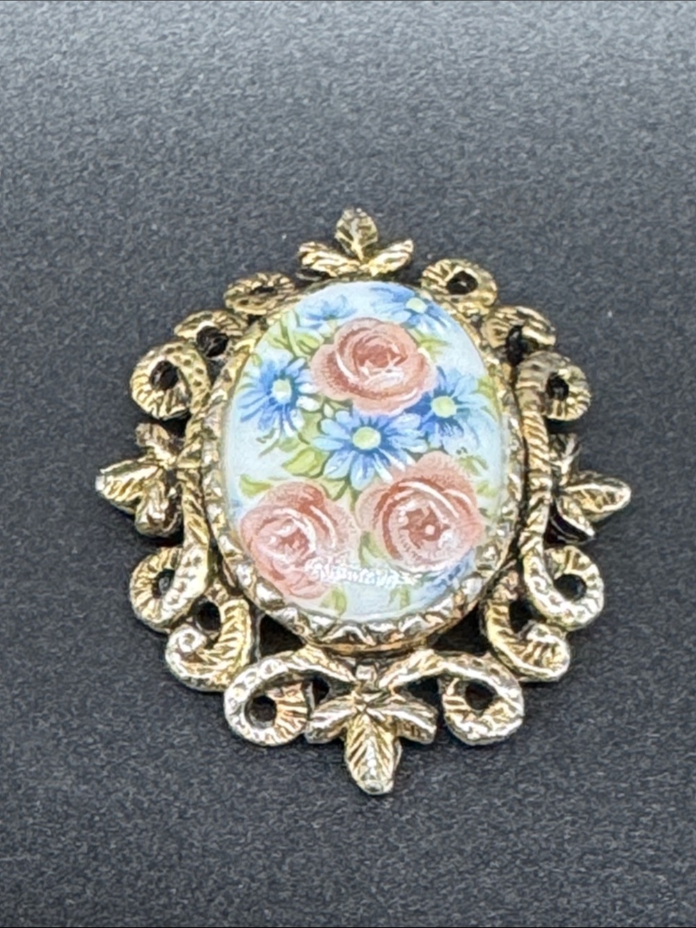 Vintage Floral Porcelain Gold-Tone Brooch - Pink & Blue